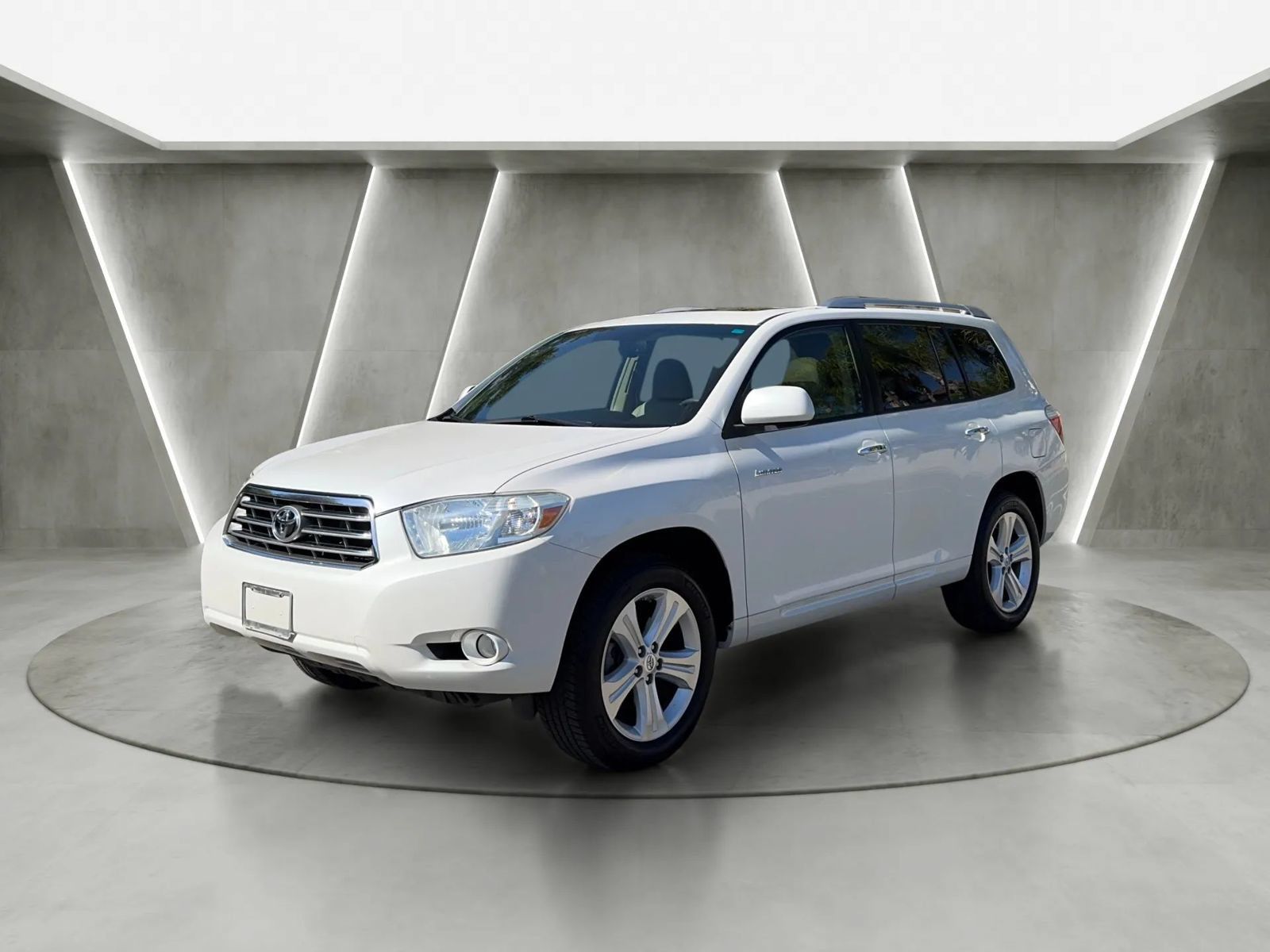 Used 2010 Toyota Highlander Limited w/ Extra Value Pkg 8 FWD image 8