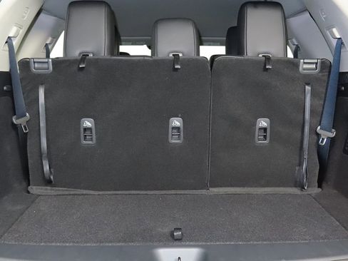 New 2026 Nissan Pathfinder SL image 24