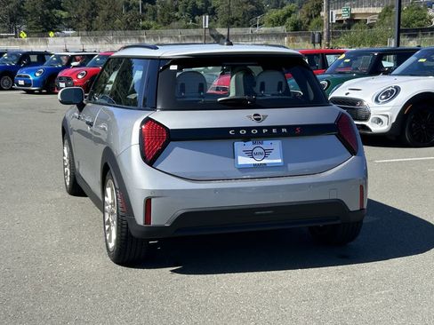 New 2026 MINI Cooper S image 3