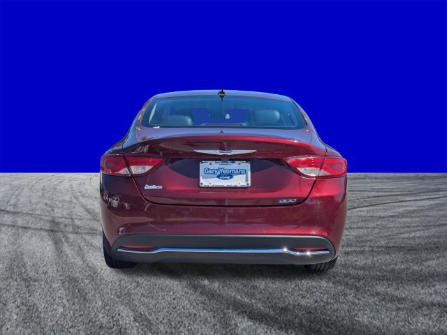 Used 2017 Chrysler 200 Limited Platinum FWD image 5