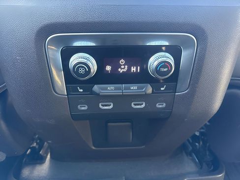 Used 2021 GMC Yukon SLT w/ SLT Luxury Plus Package image 15