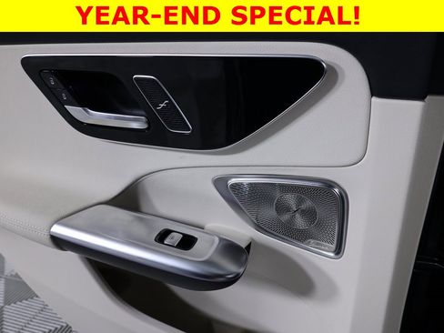 Used 2025 Mercedes-Benz C 300 C 300 image 40