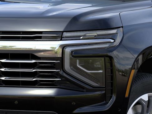 New 2026 Chevrolet Suburban LT image 10