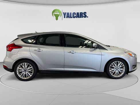 Used 2018 Ford Focus Titanium FWD image 6