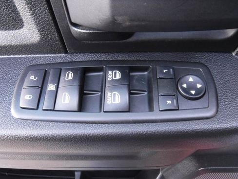 Used 2014 RAM 1500 Express image 18