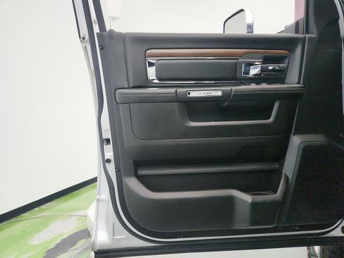 Used 2018 RAM 2500 Laramie AWD/4WD image 19