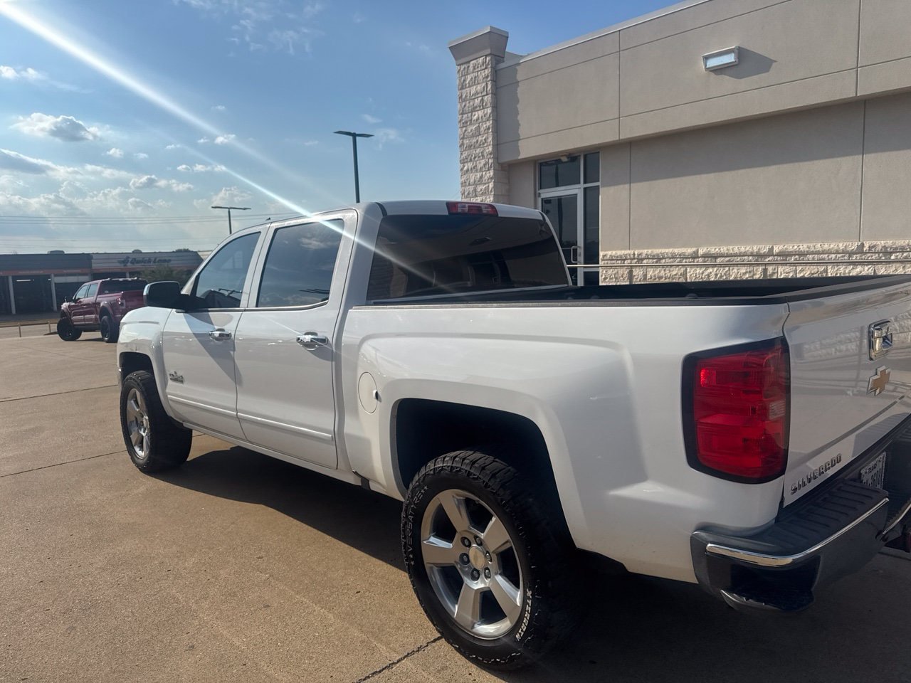 Used 2018 Chevrolet Silverado 1500 LT w/ Texas Edition RWD image 13