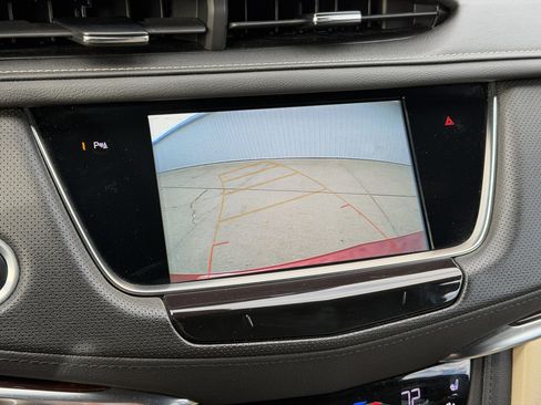 Certified 2019 Cadillac XT5 Premium Luxury image 14