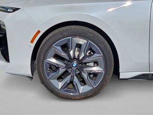 New 2025 BMW 760i xDrive w/ Executive Package image 10