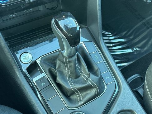 New 2026 Volkswagen Taos SEL image 21