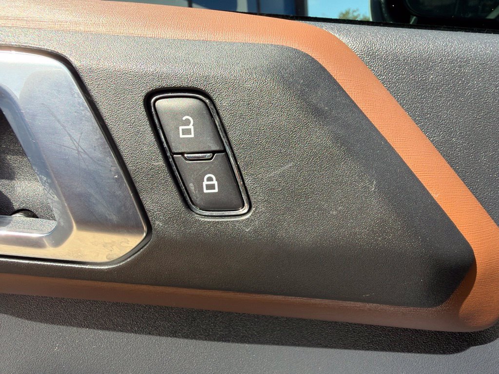 Used 2024 Ford Bronco Outer Banks AWD/4WD image 22