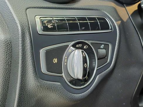 Used 2016 Mercedes-Benz GLC 300 4MATIC image 25