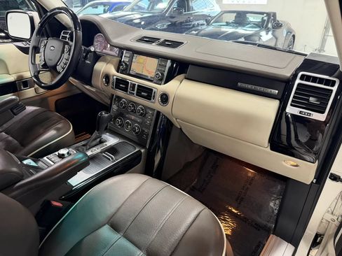 Used 2010 Land Rover Range Rover Supercharged AWD/4WD image 13