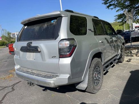 Used 2018 Toyota 4Runner TRD Off-Road AWD/4WD image 4