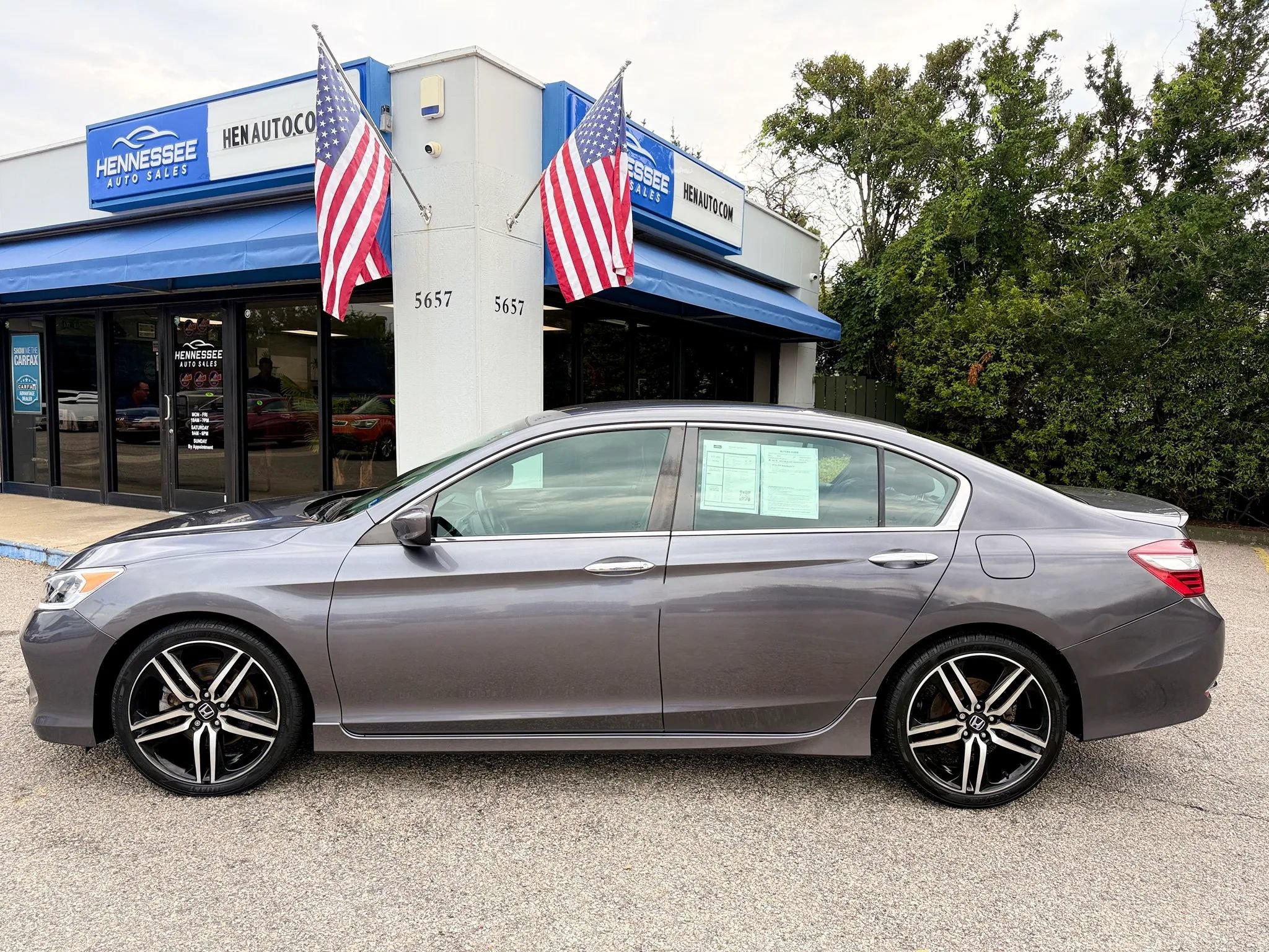 Used 2017 Honda Accord Sport Special Edition image 28