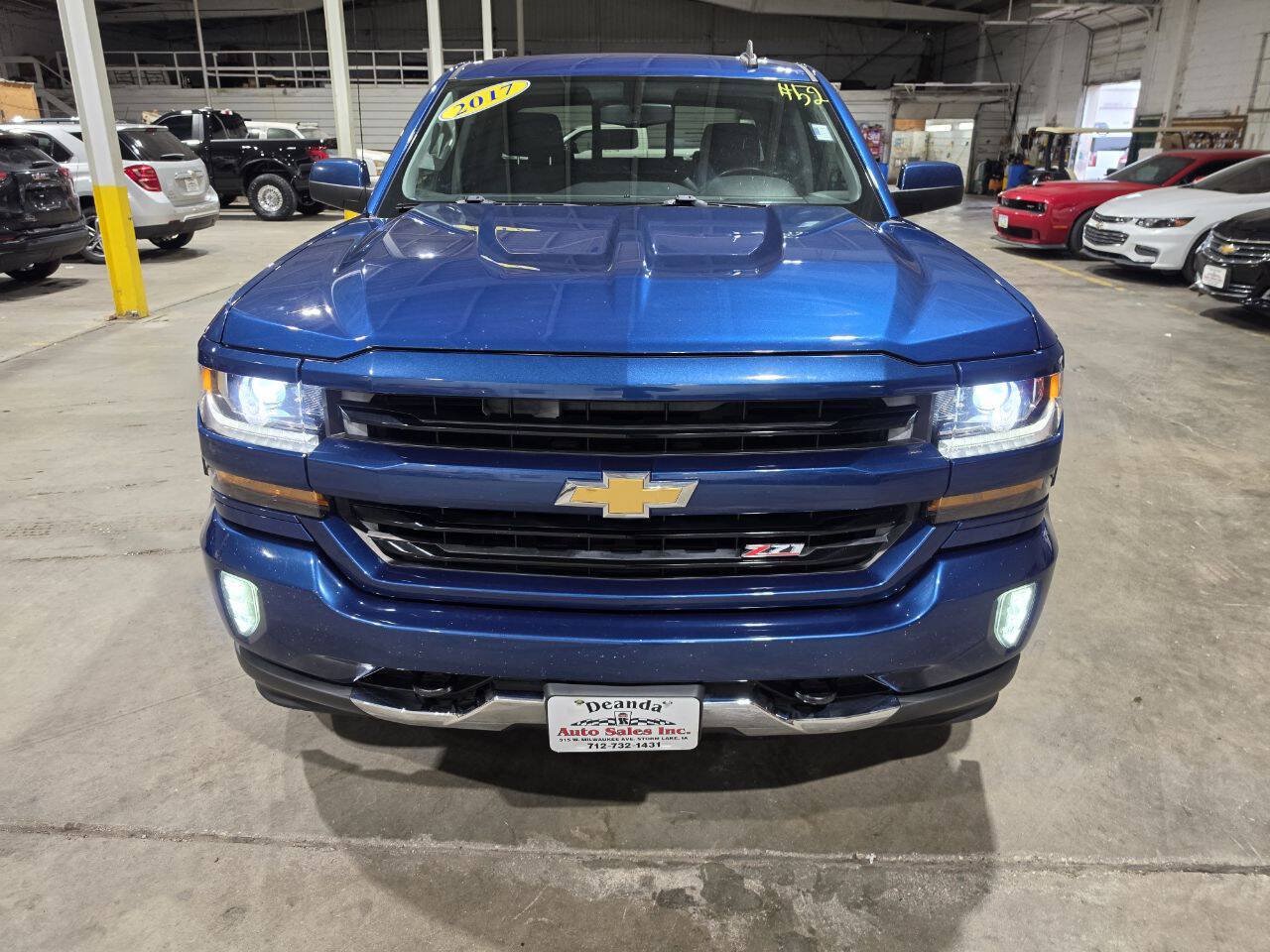 Used 2017 Chevrolet Silverado 1500 LT w/ All Star Edition AWD/4WD image 19