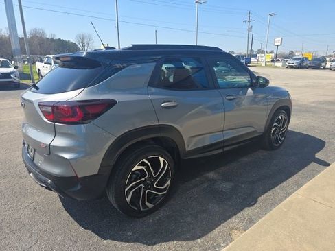 Used 2025 Chevrolet TrailBlazer RS w/ Convenience Package image 5