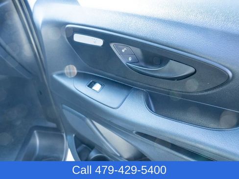 Used 2016 Mercedes-Benz Metris image 33