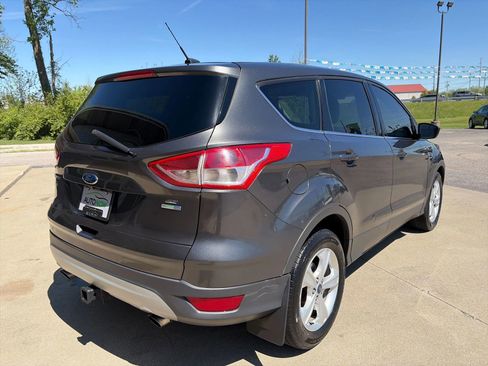 Used 2016 Ford Escape SE w/ SE Cold Weather Package image 8