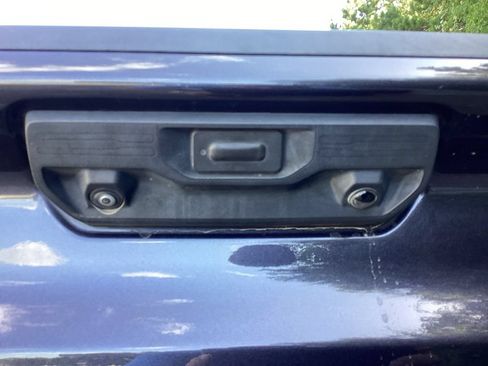 Used 2023 Chevrolet Silverado 1500 LT RWD image 15
