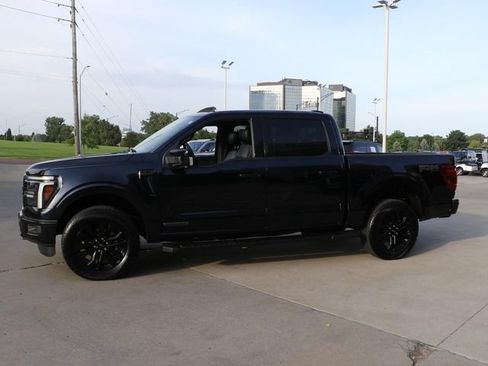 Used 2025 Ford F150 Lariat w/ Equipment Group 502A High AWD/4WD image 4