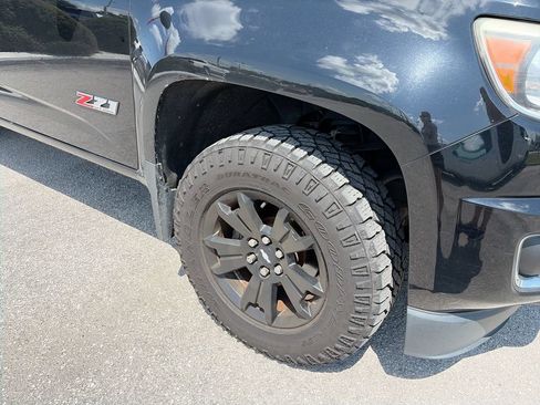 Used 2017 Chevrolet Colorado Z71 w/ Z71 Midnight Edition AWD/4WD image 12