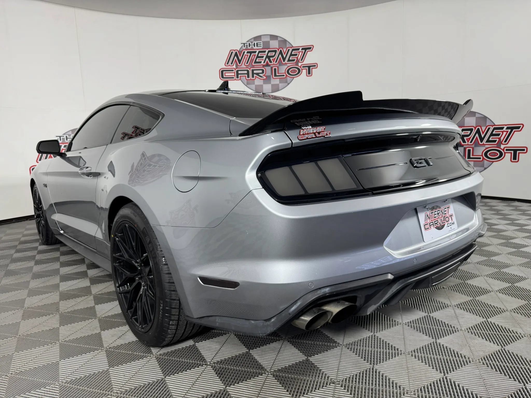 Used 2022 Ford Mustang GT w/ Equipment Group 301A RWD image 23