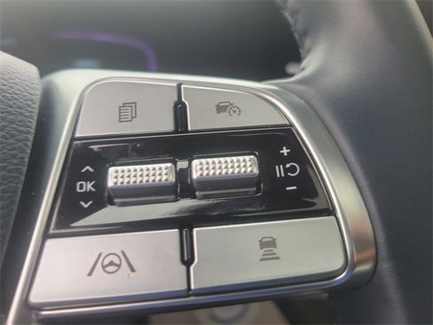 Certified 2025 Kia Telluride EX w/ EX Captain's Chair Package image 26