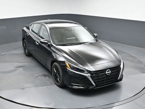 New 2025 Nissan Altima 2.5 SV w/ SV Special Edition Package image 50