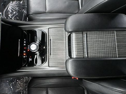 Used 2024 Jeep Wagoneer Series II w/ Flexible Seating Group AWD/4WD image 36