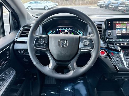 Certified 2023 Honda Odyssey Touring image 28