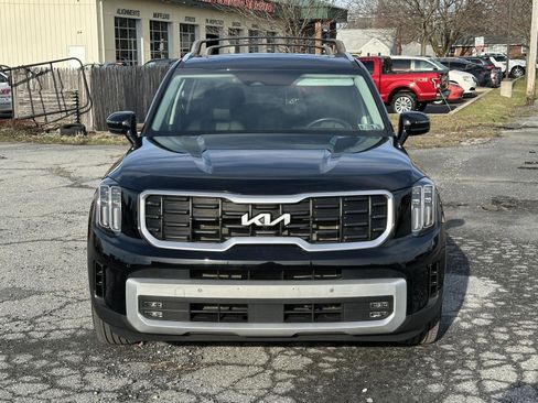 Used 2024 Kia Telluride SX image 3