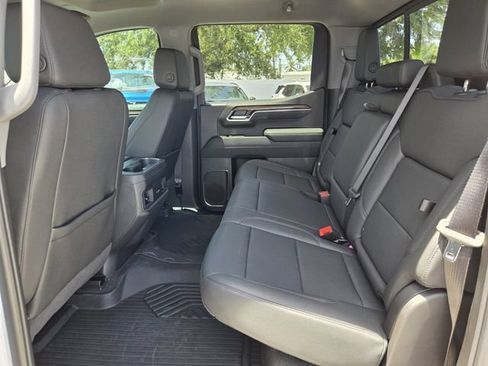 Used 2026 Chevrolet Silverado 1500 LT Trail Boss w/ Convenience Package II AWD/4WD image 17