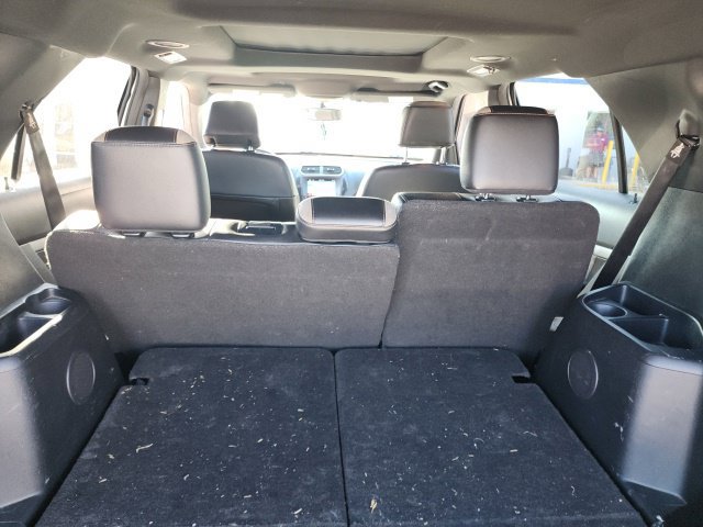 Used 2017 Ford Explorer XLT w/ Equipment Group 202A FWD image 39