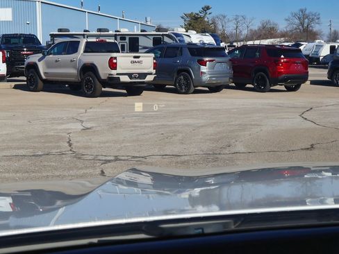 Used 2021 BMW X6 M50i w/ Executive Package image 19