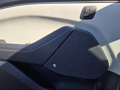 Used 2025 Ford Mustang Mach-E Premium image 20