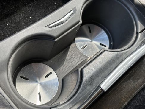 Used 2020 Cadillac Escalade Platinum image 30