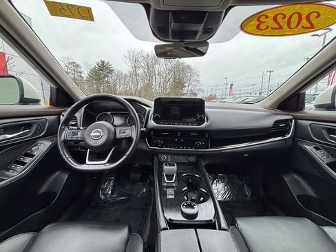 Used 2023 Nissan Rogue SL w/ SL Premium Package image 13