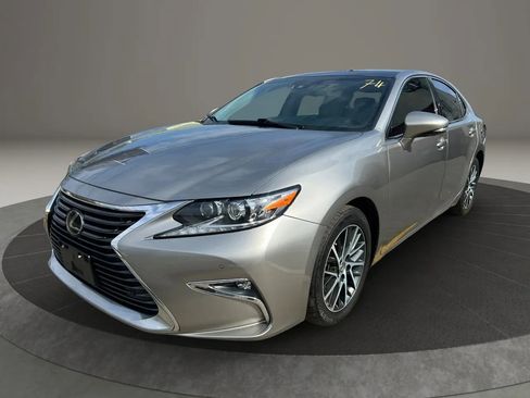 Used 2018 Lexus ES 350 w/ Luxury Package w/Wood Trim image 1