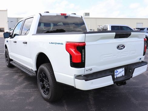 Used 2025 Ford F150 Lightning XLT image 13