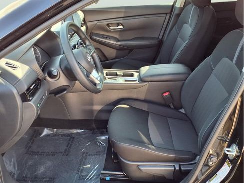 Used 2025 Nissan Sentra SV FWD image 20