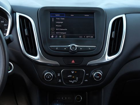 Used 2021 Chevrolet Equinox LT image 8