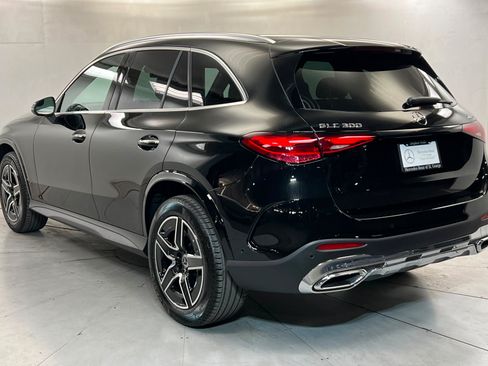 New 2026 Mercedes-Benz GLC 300 4MATIC image 3