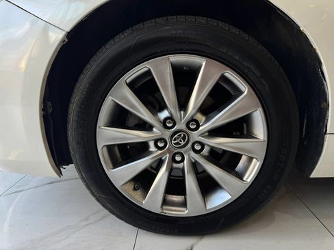 Used 2017 Toyota Camry XLE FWD image 8