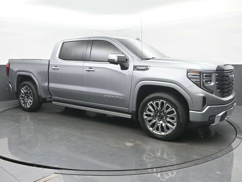 Used 2025 GMC Sierra 1500 Denali Ultimate AWD/4WD image 8