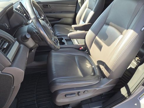 Used 2019 Honda Odyssey EX-L image 5