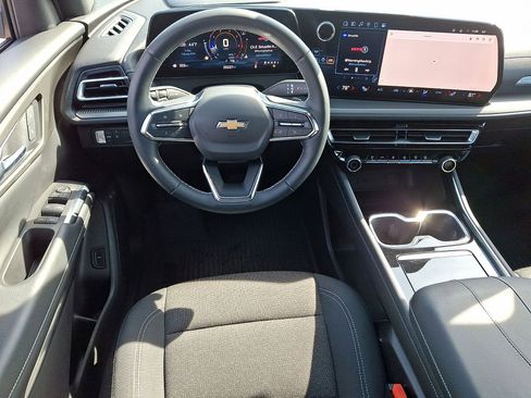 Certified 2024 Chevrolet Traverse LS w/ LPO, Floor Liner Package image 21