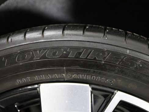 Used 2025 Mitsubishi Outlander AWD image 47