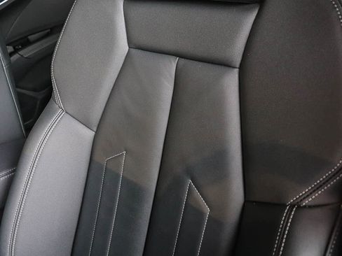 Used 2023 Audi Q4 e-tron Premium Plus image 34