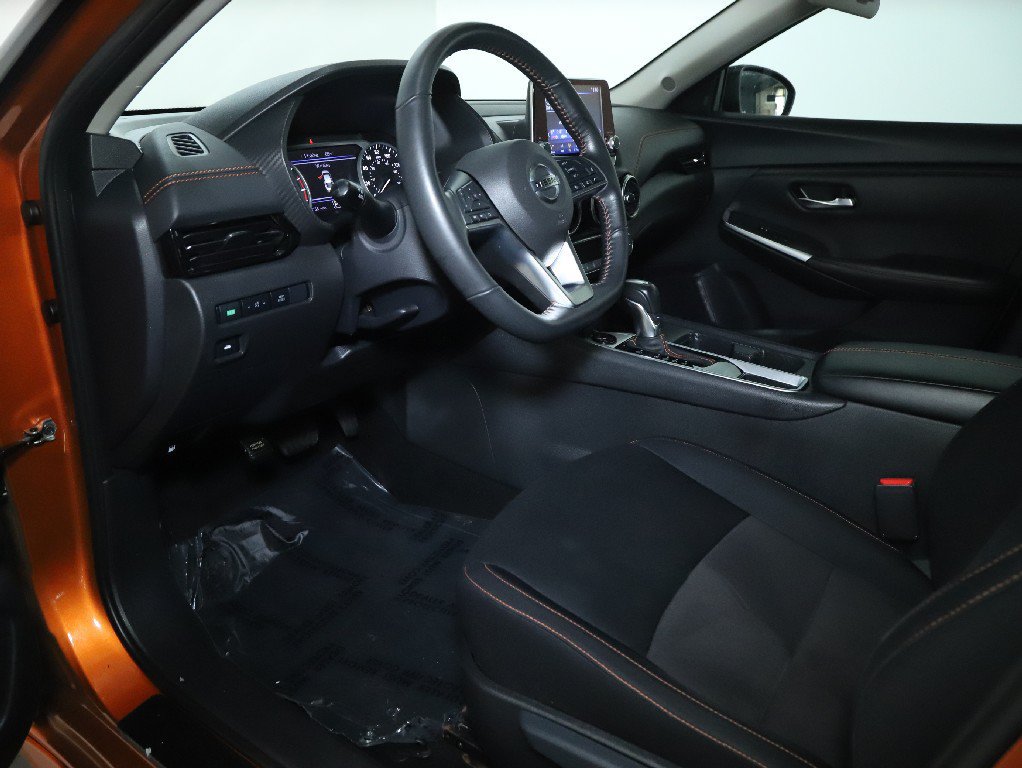 Used 2023 Nissan Sentra SR w/ Electronics Package FWD image 17